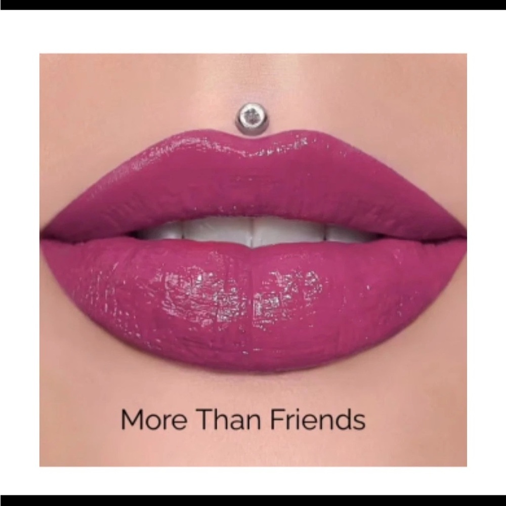 Jeffree Star Pink Lipstick Creamy Glossy Finish